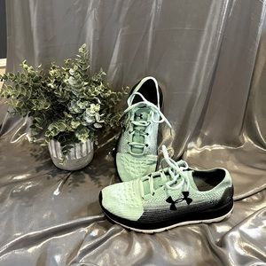 🎄SALE🎄Under Armour Shoes